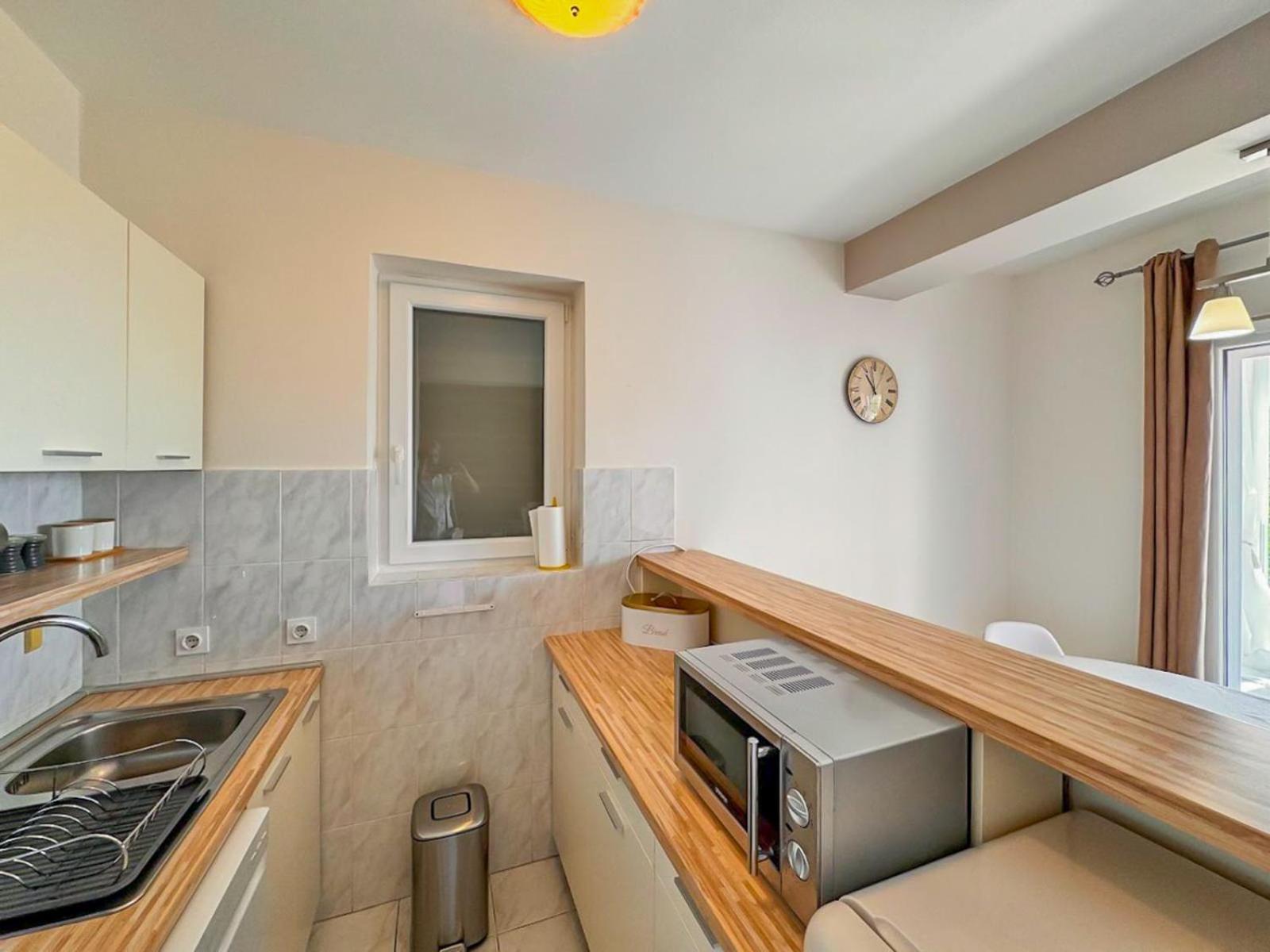 Studio Vesna With A Terrace And Sea View Rabac Ngoại thất bức ảnh