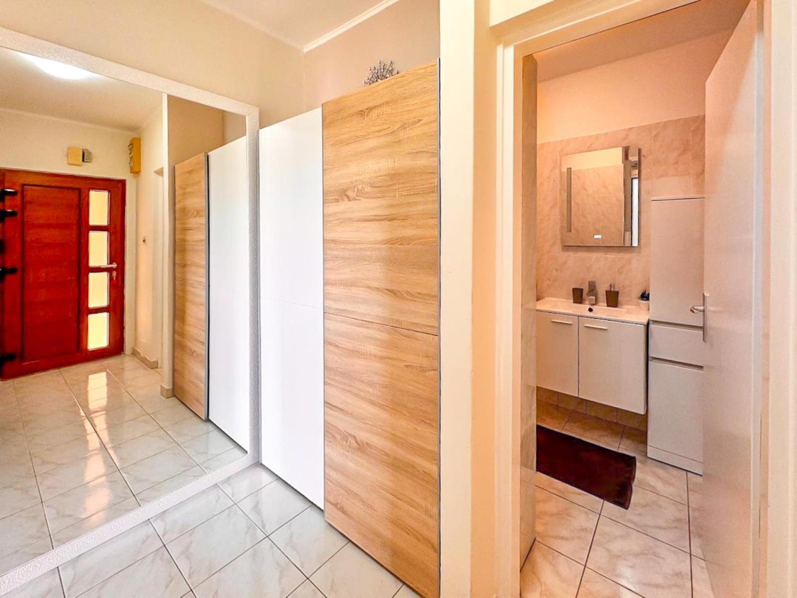Studio Vesna With A Terrace And Sea View Rabac Ngoại thất bức ảnh
